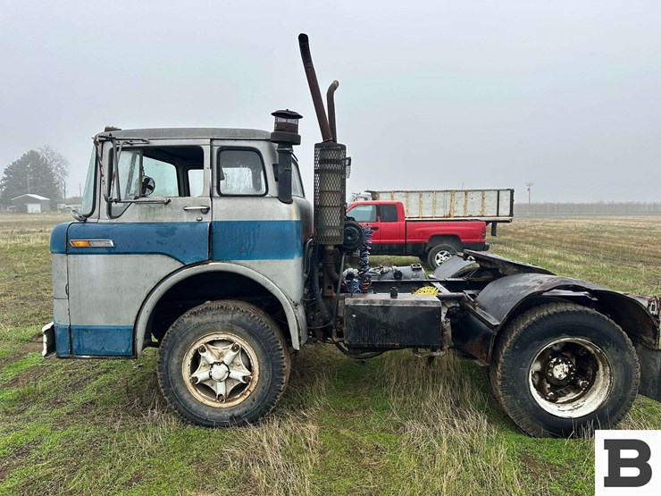 ford-tractor-image-2