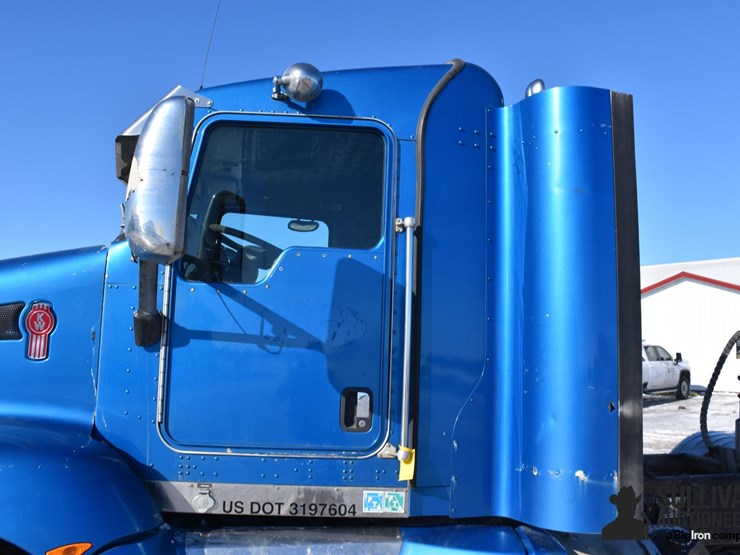 kenworth-t660-image-11