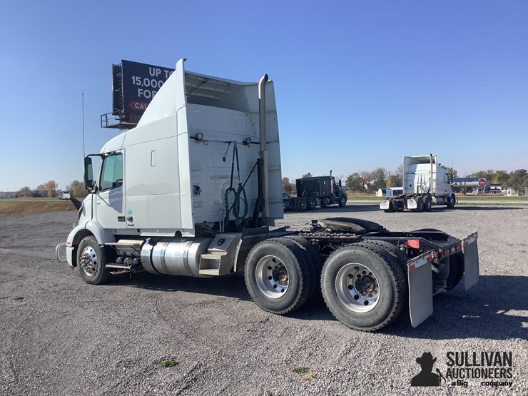 2021-volvo-vnr-t/a-truck-tractor-image-7