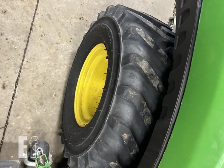 john-deere-1025r-image-23