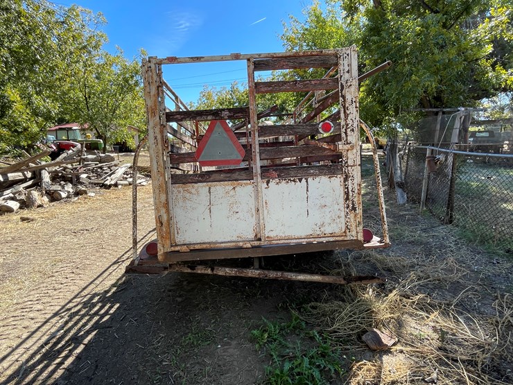 #3671-•-horse/cattle-tandem-axle-trailer-(no-title)-image-4