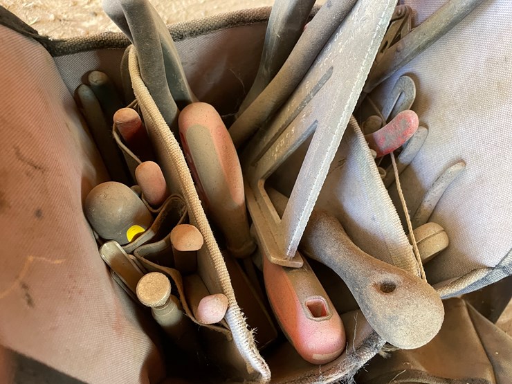 #3677-•-husky-tool-bags-with-tools-image-7