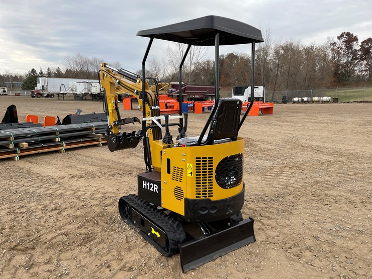 #9231-•-2025-unused-cfg-mini-excavator-image-2