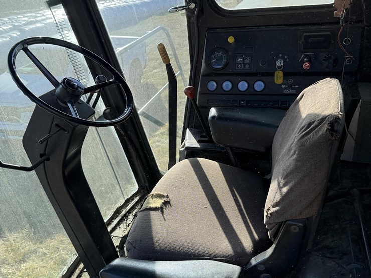 john-deere-8820-image-7