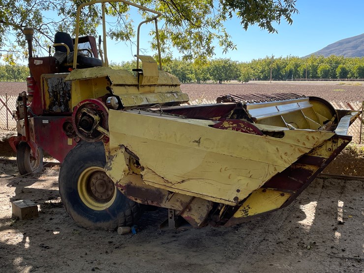 #3653-•-new-holland-swather-image-2