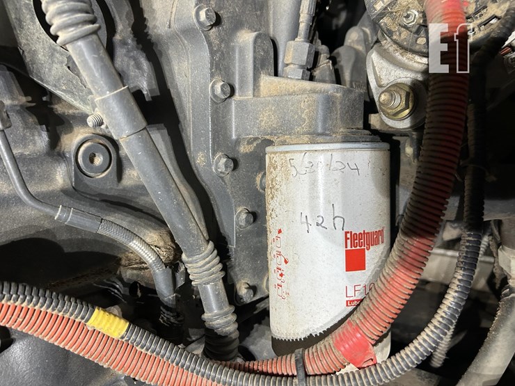 2018-case-ih-wd2504-image-30