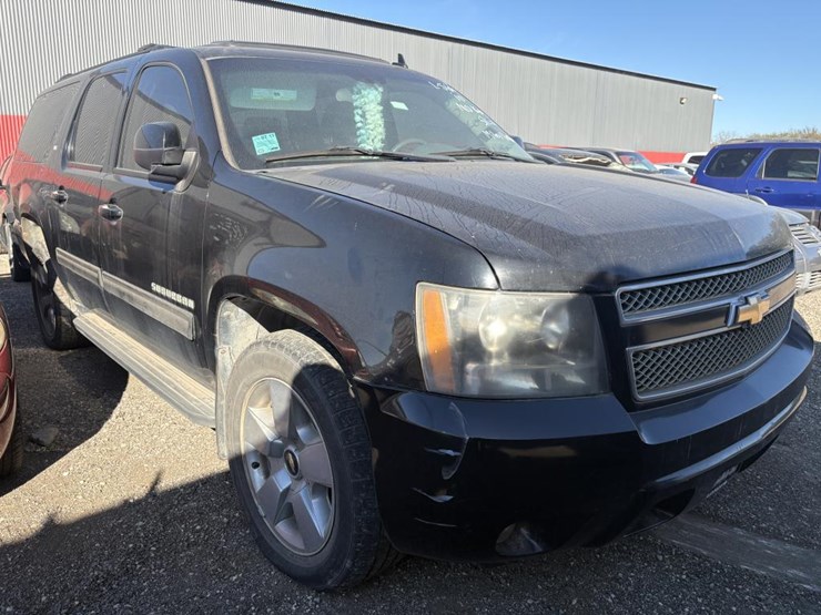 chevrolet-suburban-image-1