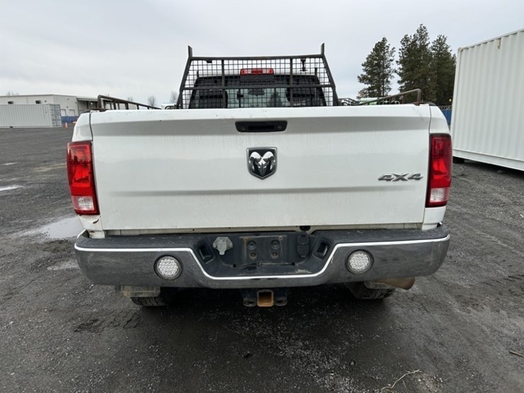 2018-dodge-2500-image-4