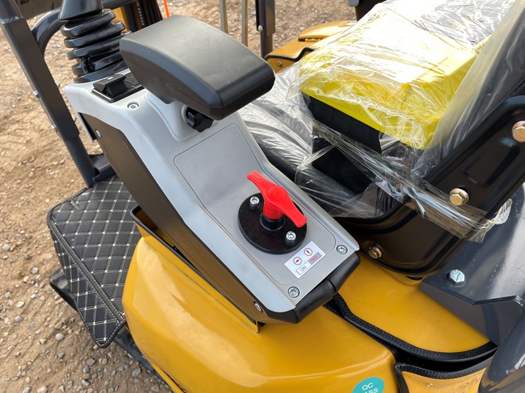 #9217-•-2025-unused-cfg-mini-excavator-image-22