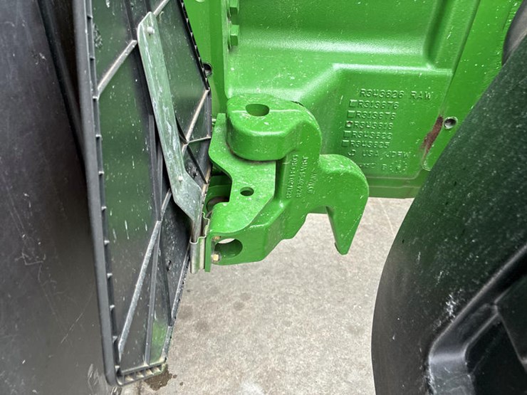 john-deere-8370r-image-22