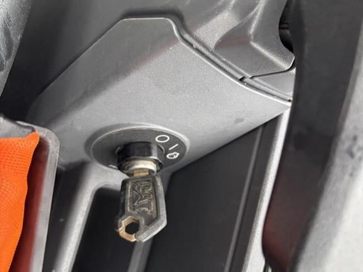 caterpillar-305cr-image-36