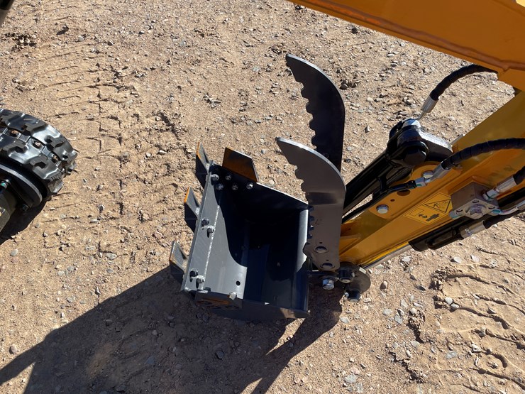 #9272-•-unused-2025-cfg-mini-excavator-image-5