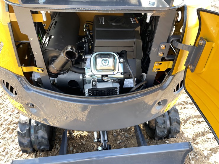 #9213-•-2025-unused-cfg-mini-excavator-image-12