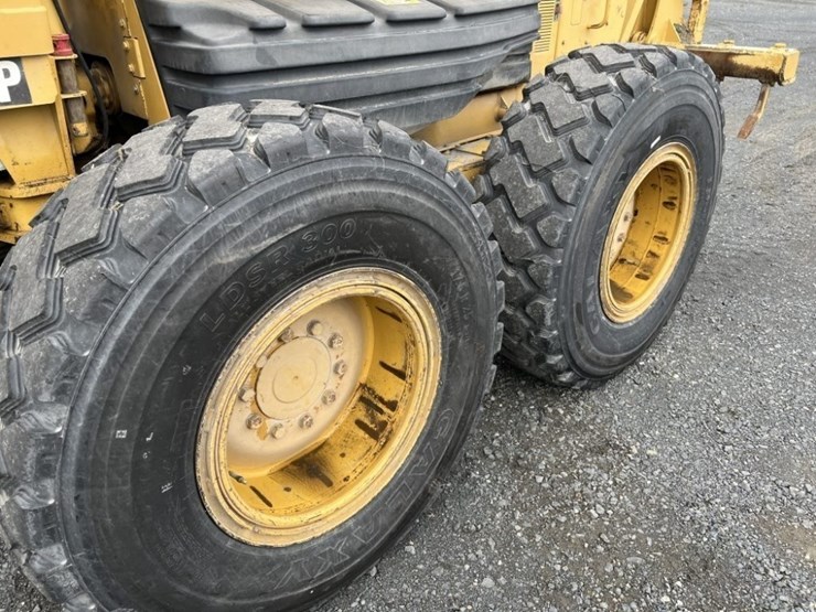 2006-caterpillar-160h-image-21