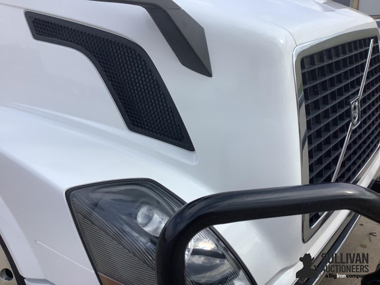 2015-volvo-vnl-t/a-truck-tractor-image-20