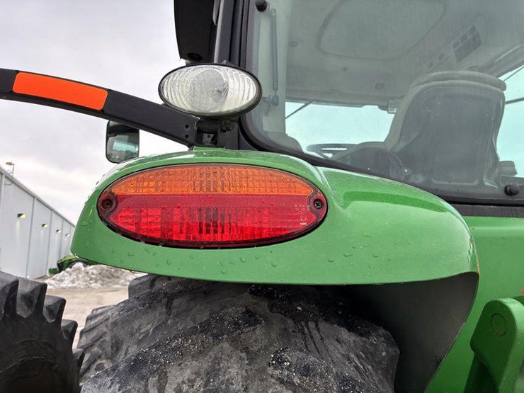 john-deere-8370r-image-27