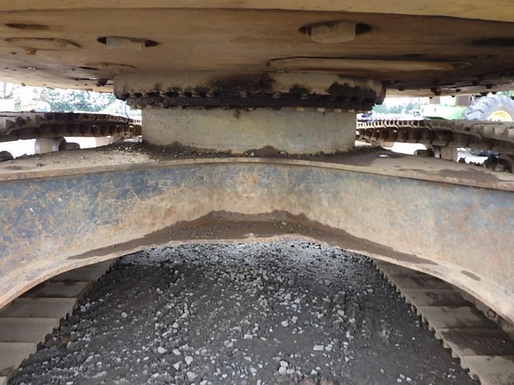 komatsu-pc138us-lc-2-image-33