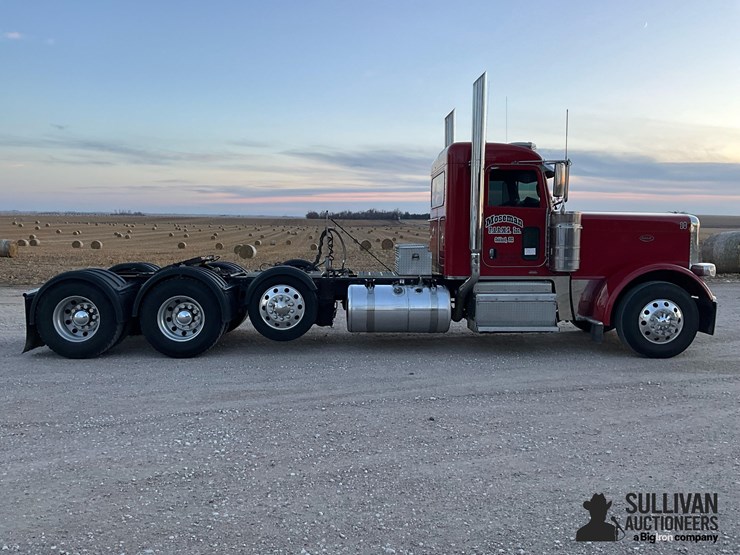 2018-peterbilt-389-image-4