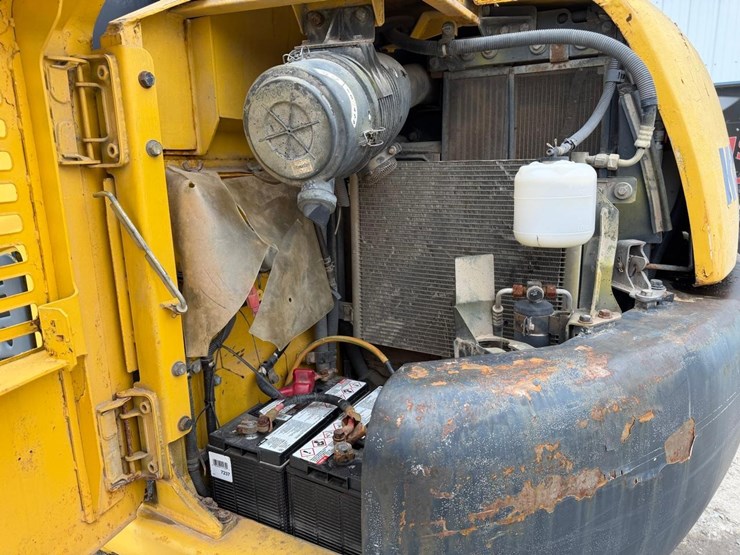 komatsu-pc70-image-16