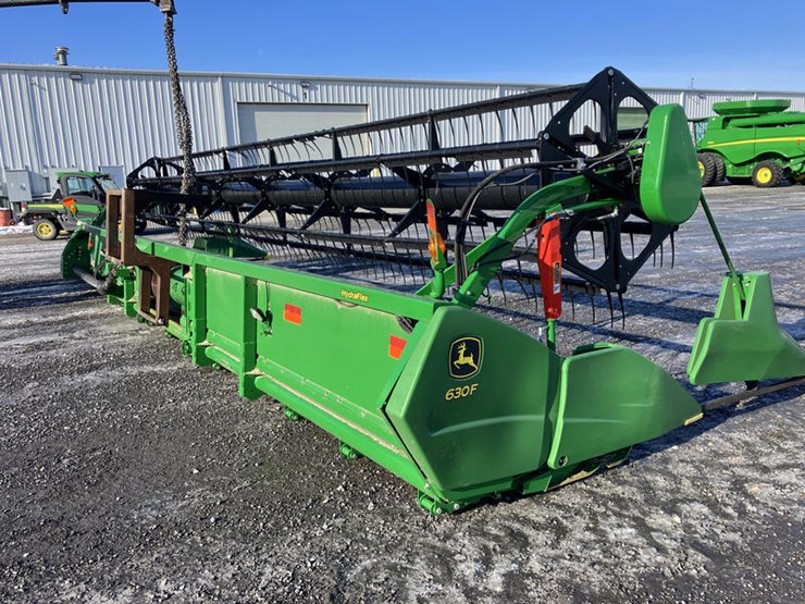 john-deere-630f-image-10