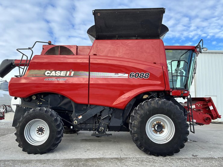case-ih-6088-image-3