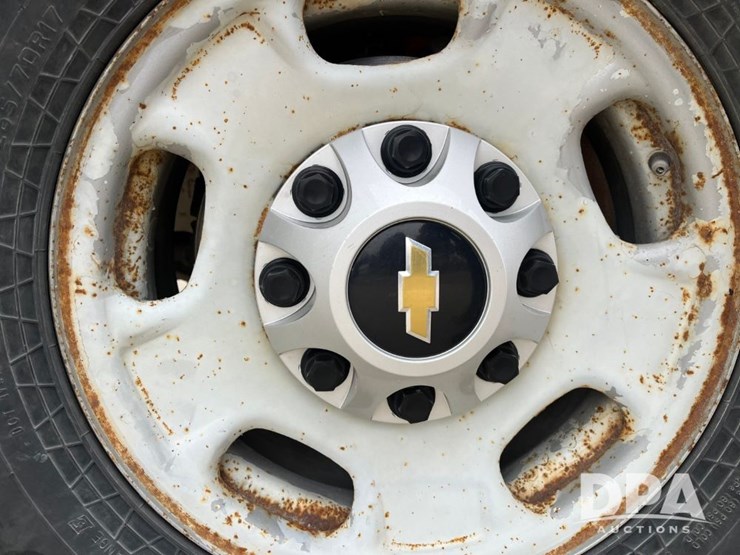 chevrolet-2500hd-image-16