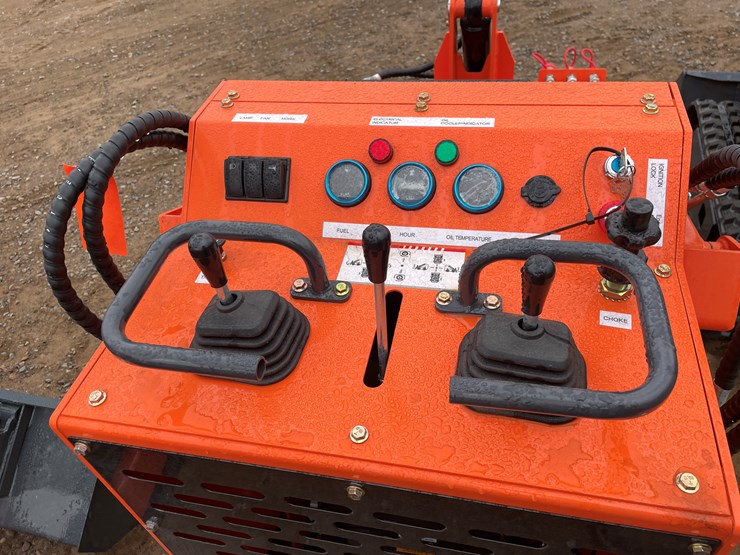 #9238-•-unused-2025-landhero-mini-skid-steer-loader-image-10