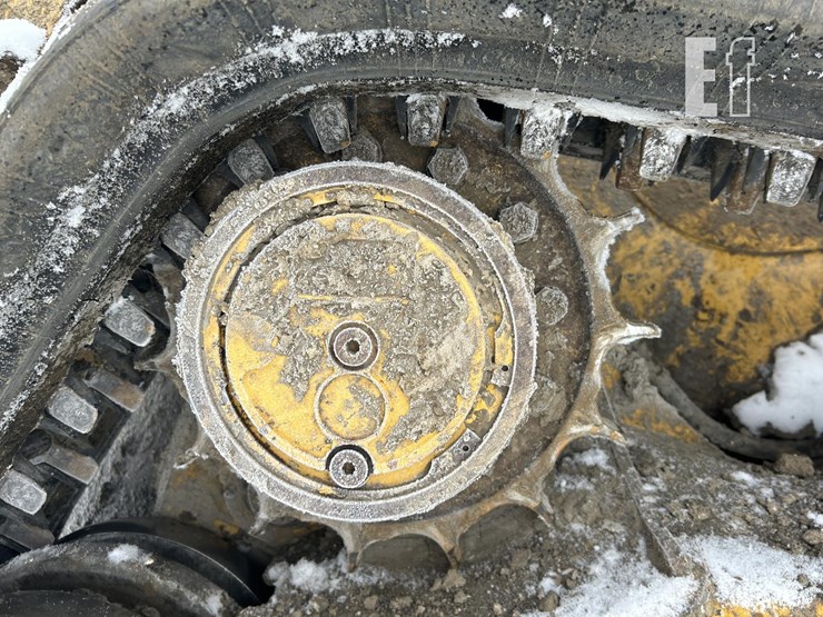 2021-caterpillar-259d3-image-22