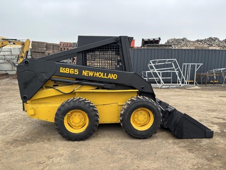1995-new-holland-lx865-image-7