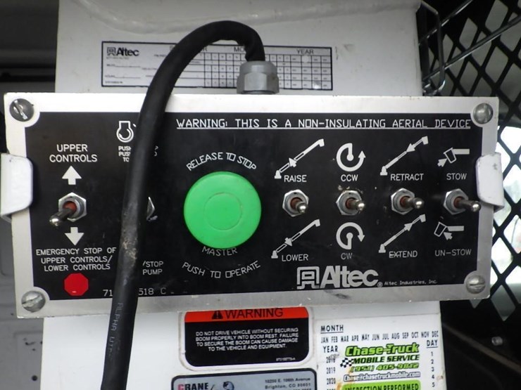 2012-ford-e350-image-16