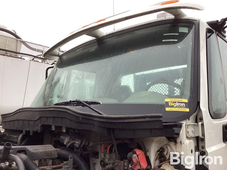 2013-international-durastar-4300-image-10