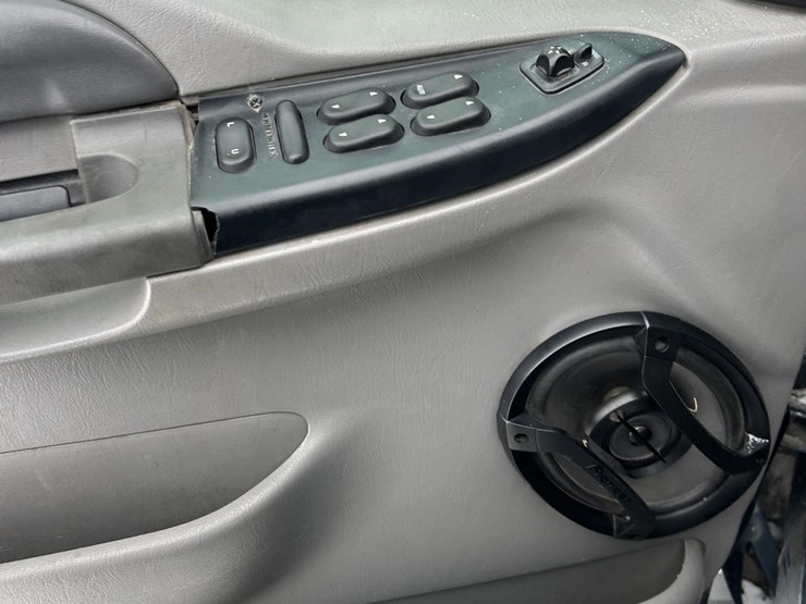 1999-ford-f250-image-16