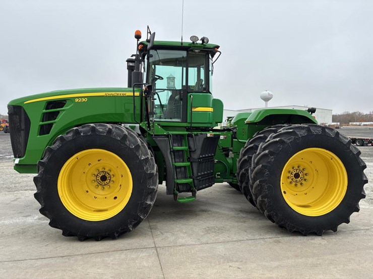 john-deere-9230-image-10