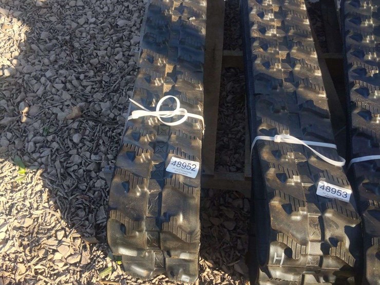 qty-(1)-set-mini-excavator-rubber-tracks-image-2