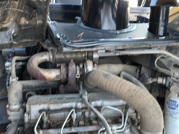 caterpillar-908h-image-25