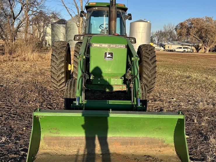 1983-john-deere-4650-image-2