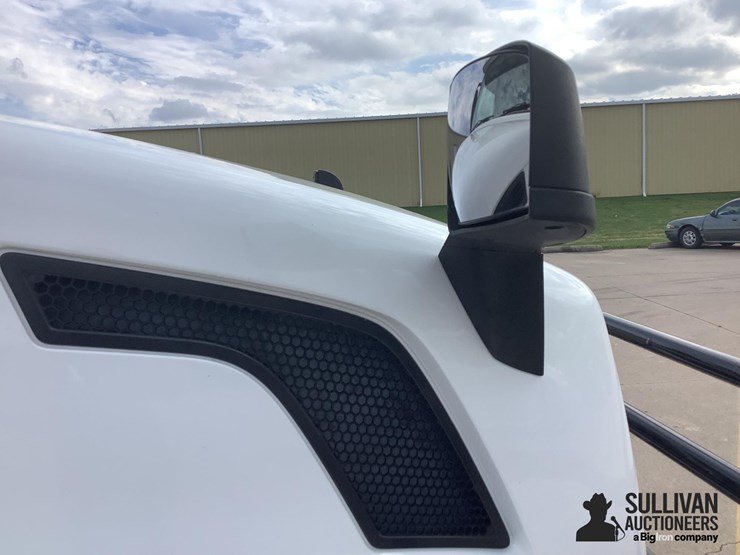 2015-volvo-vnl-t/a-truck-tractor-image-14