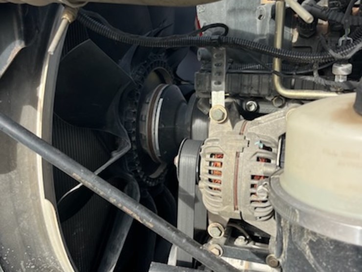 2018-kenworth-t680-image-9