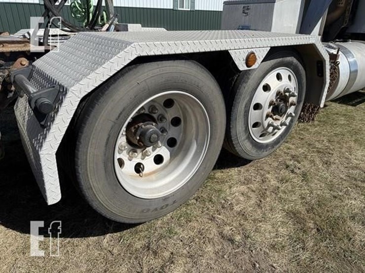 2008-kenworth-t800-image-9