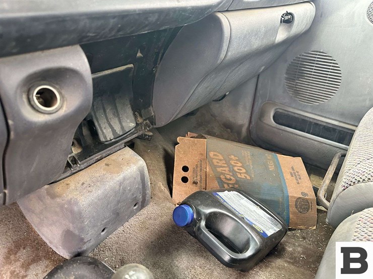 1998-dodge-1500-image-37