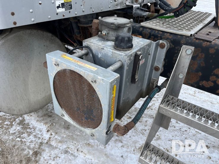 2006-kenworth-t800-image-38