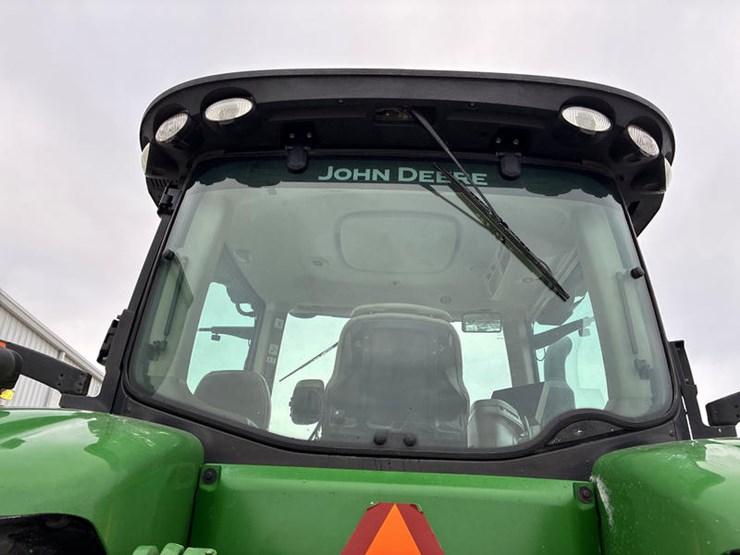 john-deere-8370r-image-26