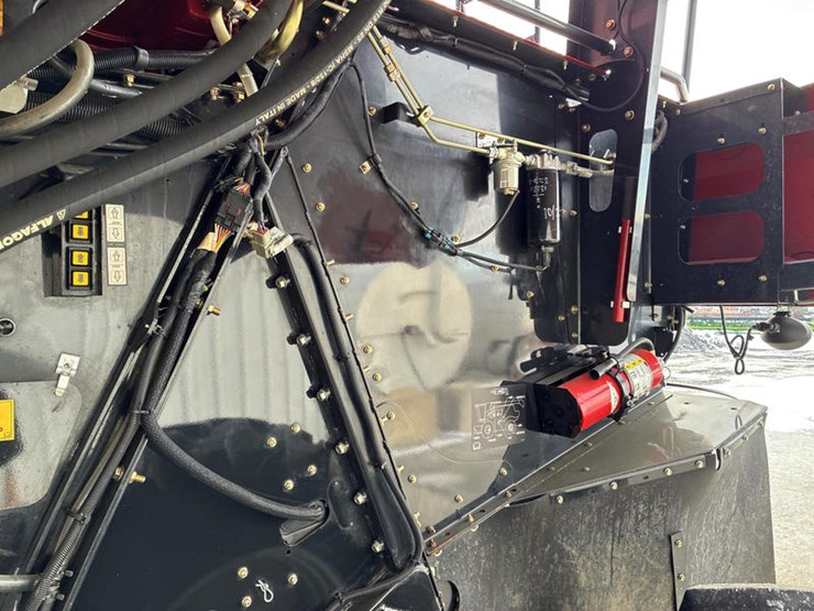 case-ih-6088-image-54