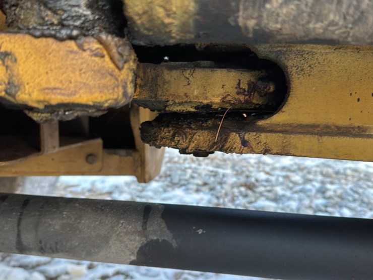 caterpillar-908h-image-21