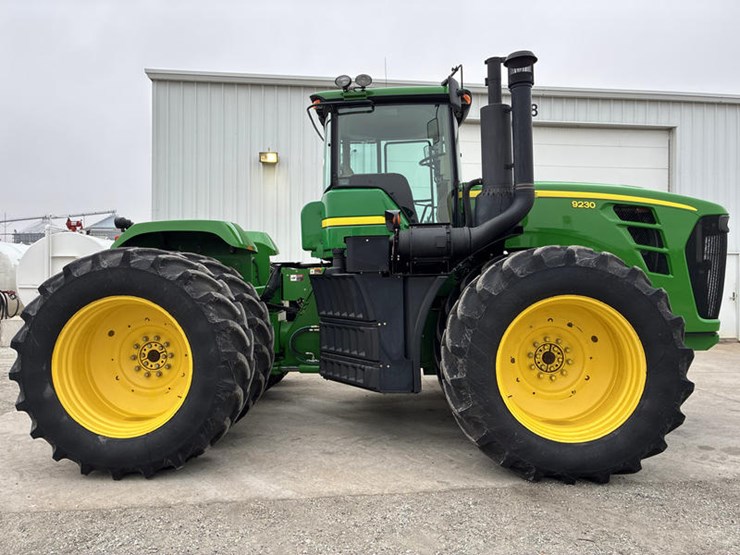 john-deere-9230-image-4