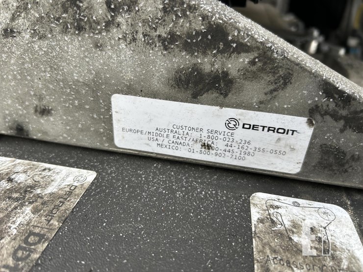 2019-freightliner-cascadia-126-image-11