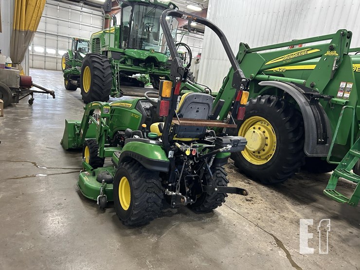 john-deere-1025r-image-12