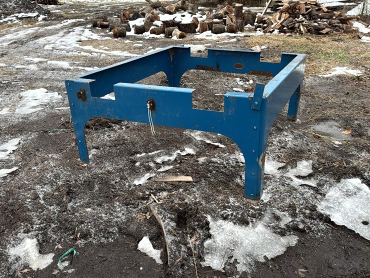 #166-•-2012-baker-dominator-stationary-bandmill-image-73