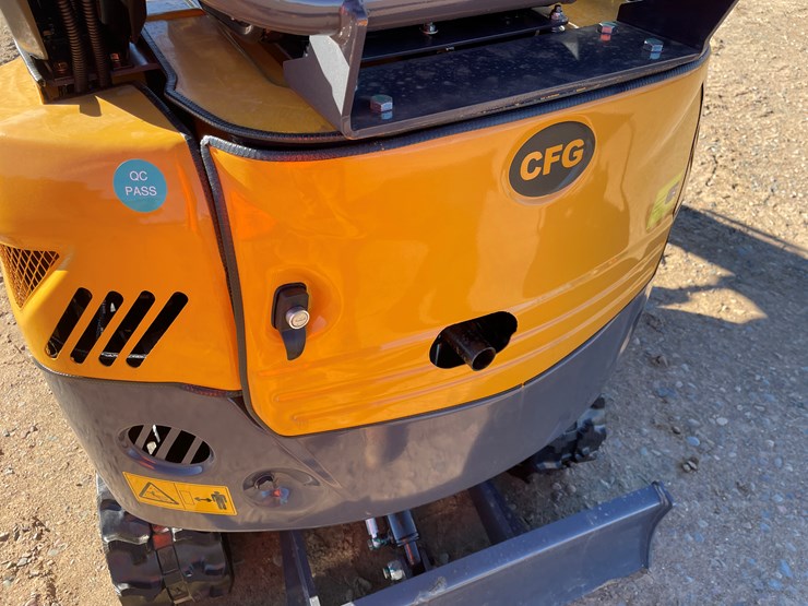#9272-•-unused-2025-cfg-mini-excavator-image-8
