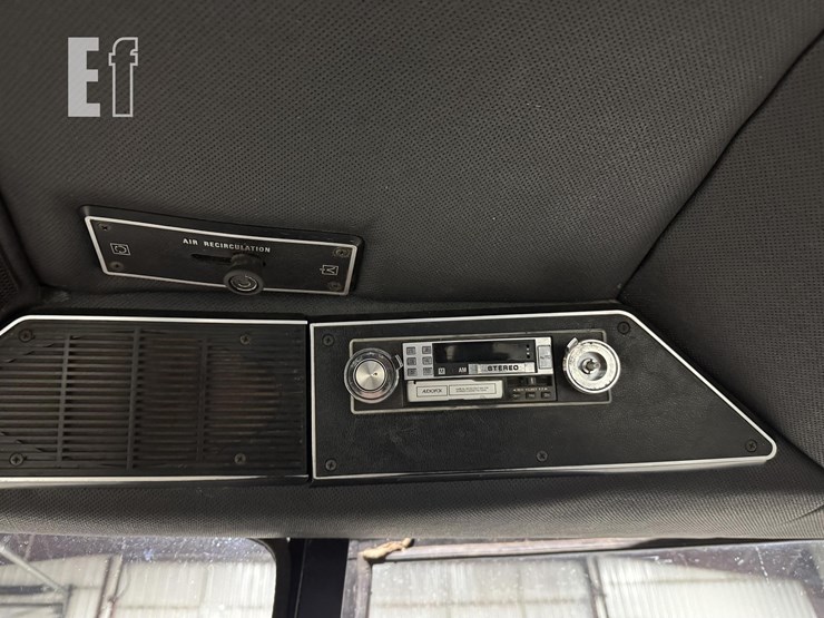 international-986-image-24